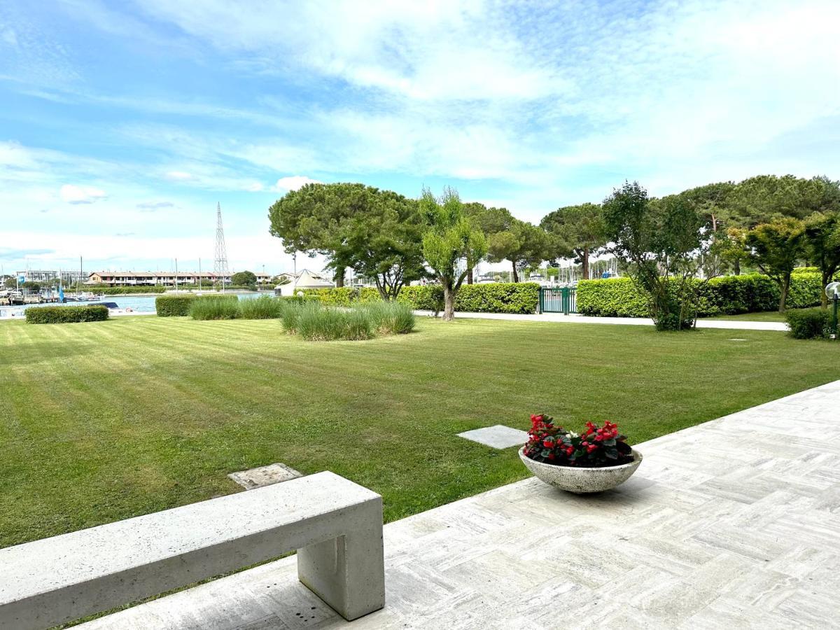 Marina Bay View Apartment Bevazzana Exterior photo
